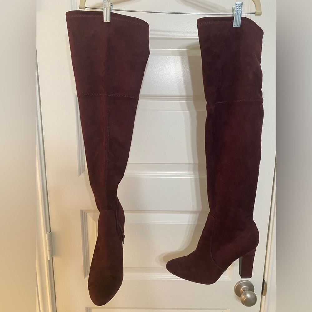 UNISA over the knee suede boots. Pointed toe Size 10 Burgundy